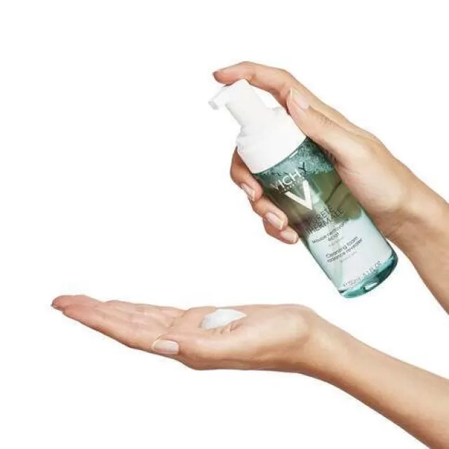 VICHY PURETÉ THERMALE Pena za čišćenje osetljive kože lica, 150 ml