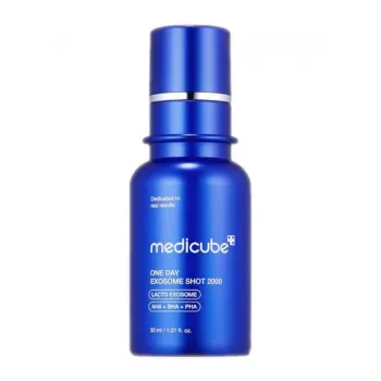 MEDICUBE ONE DAY EXOSOME SHOT PORE AMPULE 2000 SERUM ZA LICE 30ML