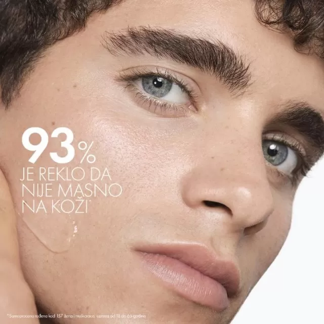 VICHY MINÉRAL 89 BOOSTER Dnevni booster za snažniju i puniju kožu, 50 ml